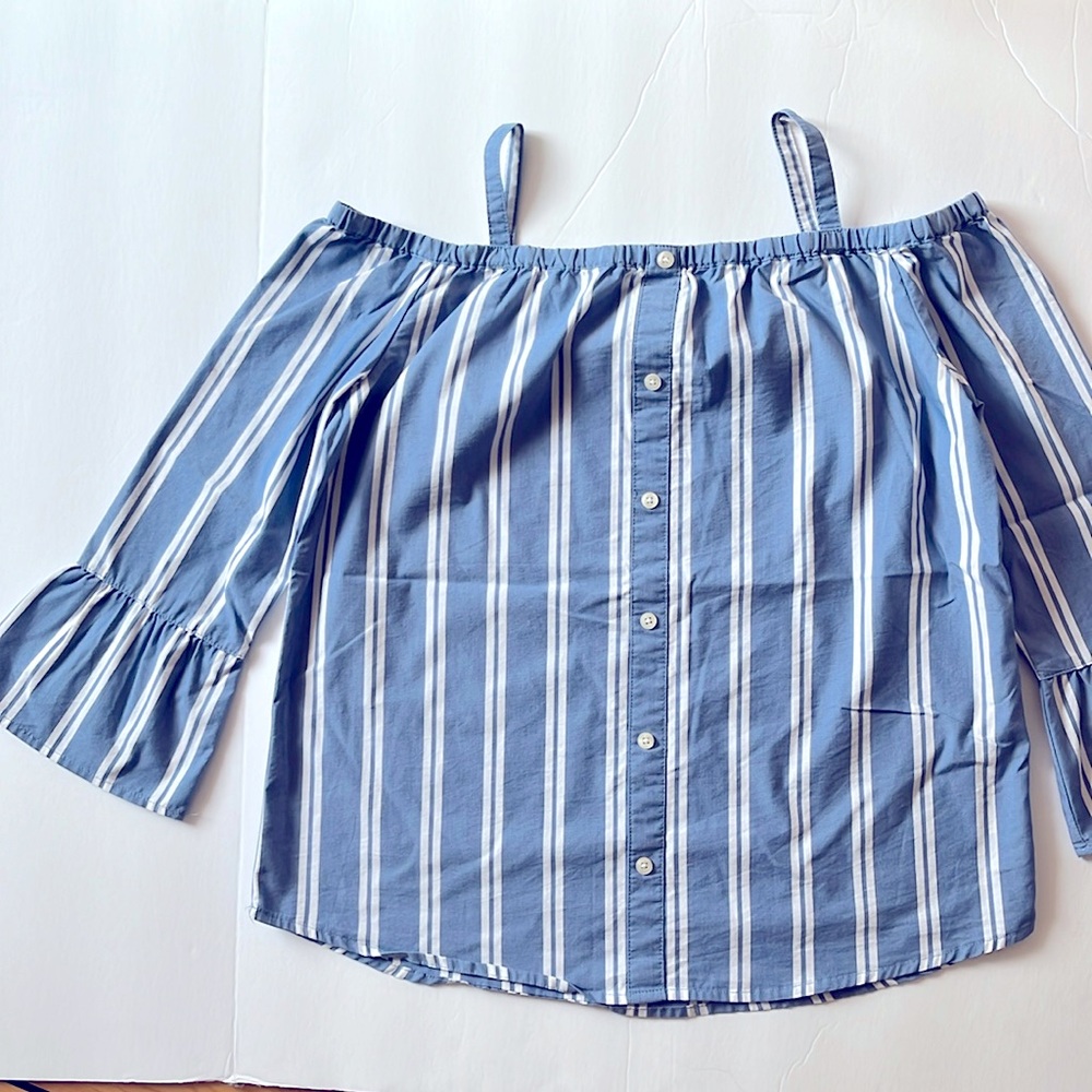 Abercrombie kids blue and white blouse size 13/14
